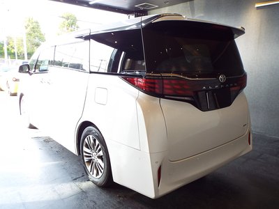 TOYOTA ALPHARD - 3
