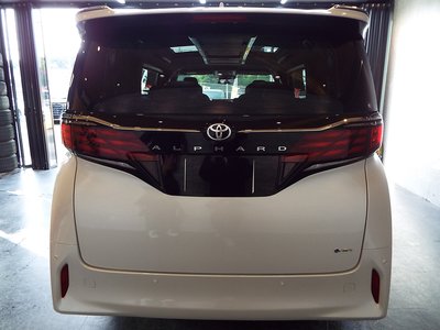 TOYOTA ALPHARD - 4