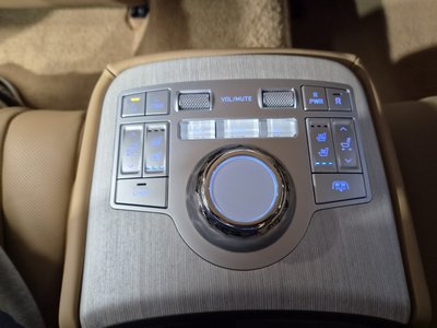 2025 Genesis G80 (RG3) — миниатюра 17