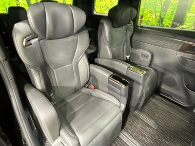 2025 TOYOTA ALPHARD photo 9