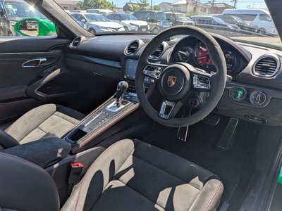 صورة 8 لـ 2022 Porsche 718