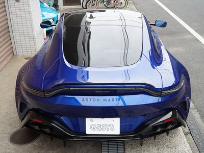 ASTON MARTIN VANTAGE - 8
