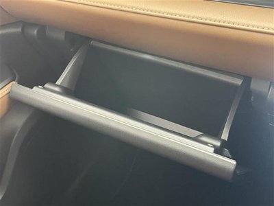 2024 Lexus LBX — миниатюра 32