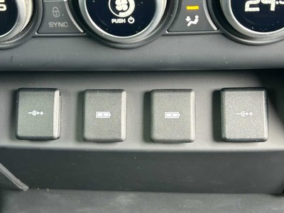 2021 LAND Rover DEFENDER 缩略图 25