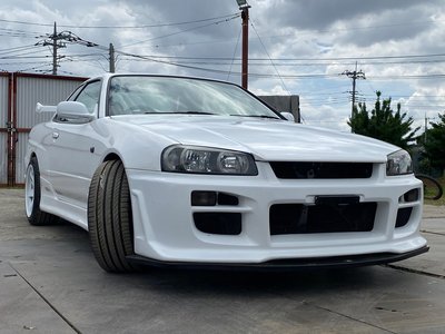 NISSAN SKYLINE COUPE - 2