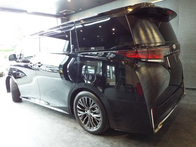 TOYOTA VELLFIRE - 3