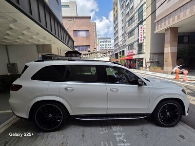 MERCEDES-BENZ GLS - 3