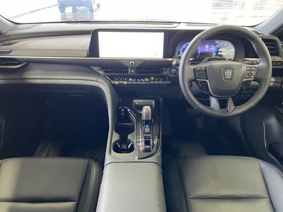 TOYOTA CROWN SPORT - 7