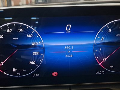 MERCEDES-BENZ C-CLASS - 8