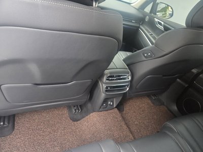 2023 Genesis GV80 — миниатюра 11