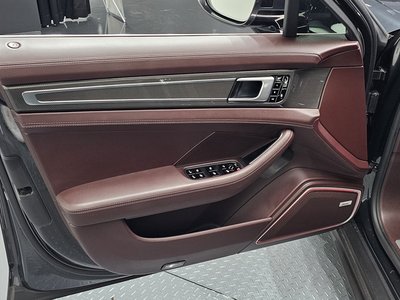 صورة مصغرة 14 لـ 2018 Porsche PANAMERA
