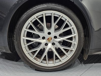 صورة 6 لـ 2018 Porsche PANAMERA