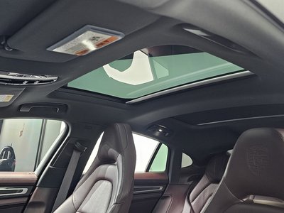 صورة مصغرة 32 لـ 2018 Porsche PANAMERA