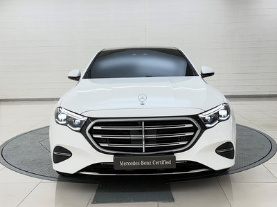 MERCEDES-BENZ E-CLASS - 8