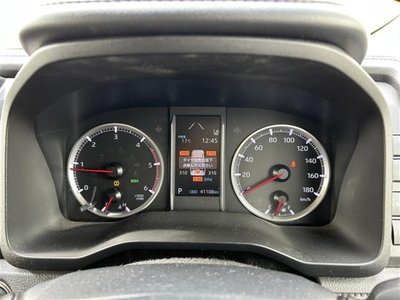 TOYOTA GRAND ACE - 7