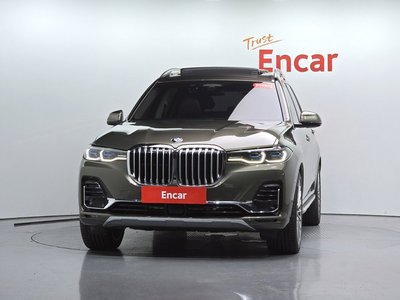 2022 BMW X7 照片 2