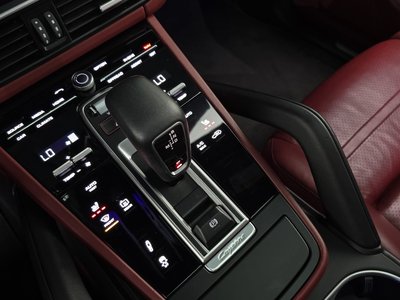 PORSCHE CAYENNE - 9