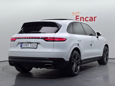 PORSCHE CAYENNE - 4