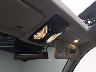 2021 BMW X7 thumbnail 33