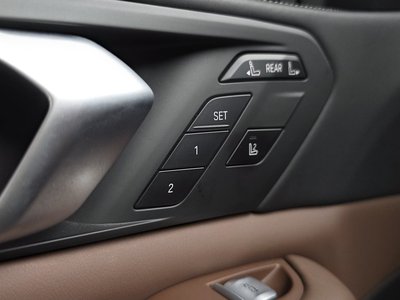 2021 BMW X7 thumbnail 35