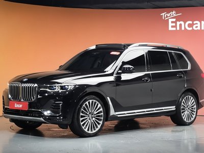 2021 BMW X7 photo 1