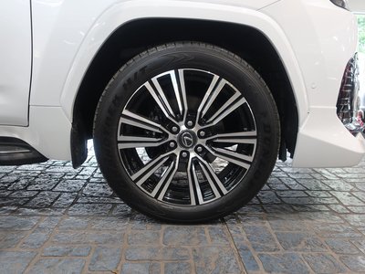 صورة مصغرة 17 لـ 2025 Lexus LX
