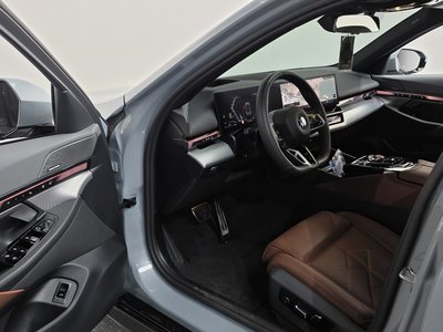 2025 BMW 5 SERIES 照片 10