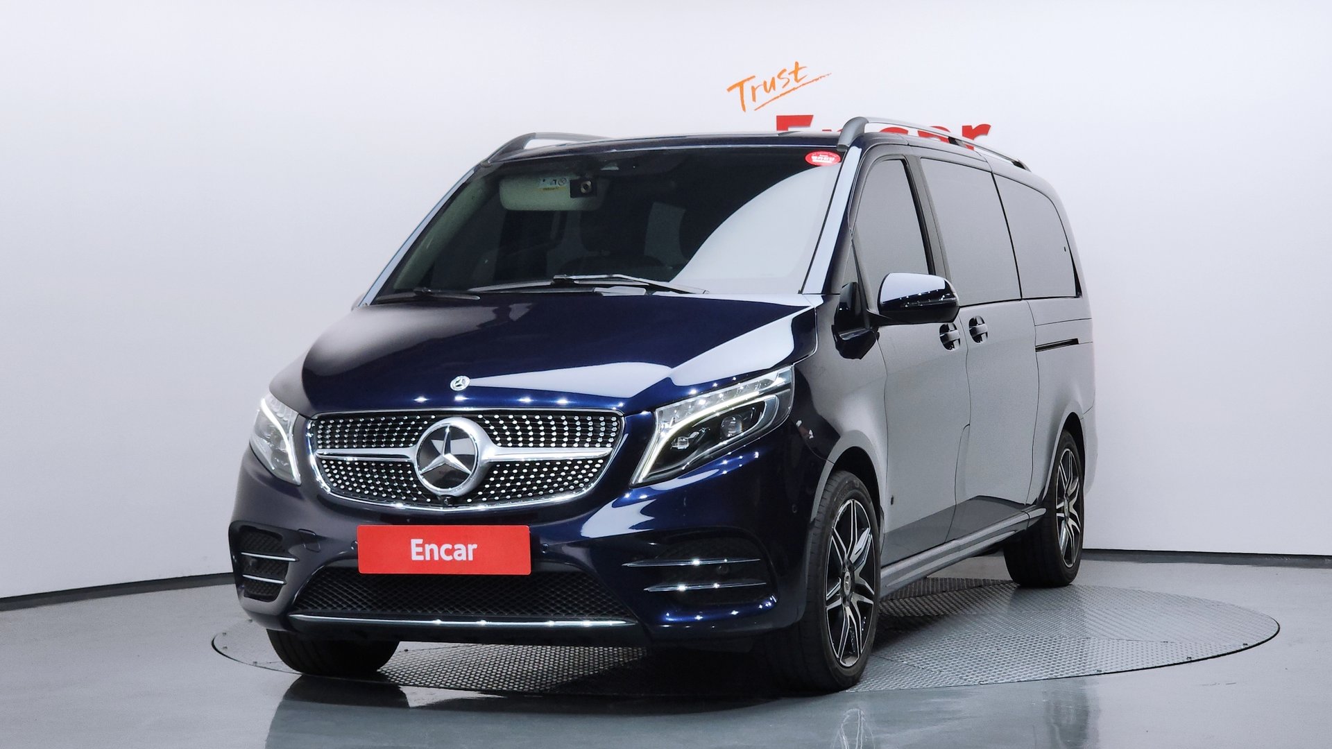 MERCEDES-BENZ V-CLASS - View 1