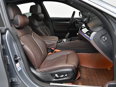 BMW 6 SERIES GT - 10