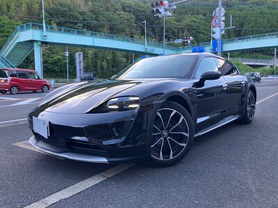 PORSCHE TAYCAN CROSS TURISMO