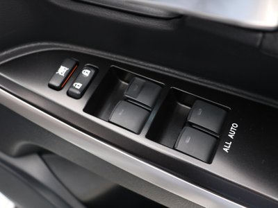 صورة مصغرة 75 لـ 2020 Toyota LAND CRUISER 200