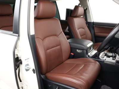 2020 Toyota LAND CRUISER 200 — фото 14