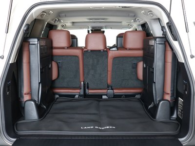 صورة مصغرة 17 لـ 2020 Toyota LAND CRUISER 200