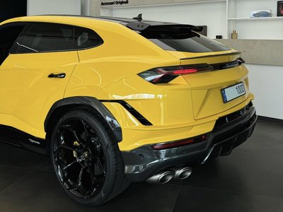 LAMBORGHINI URUS - 6