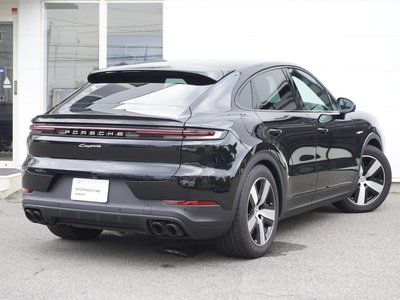 2026 Porsche CAYENNE 照片 3