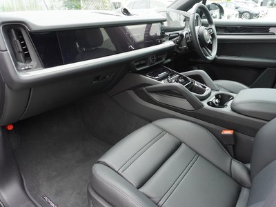 صورة مصغرة 30 لـ 2026 Porsche CAYENNE