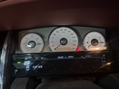 ROLLS-ROYCE GHOST - 5