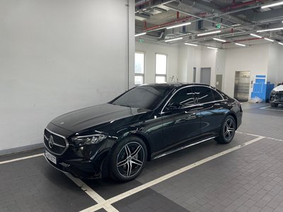 MERCEDES-BENZ E-CLASS - 8