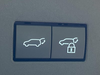 TOYOTA LAND CRUISER 250 - 7