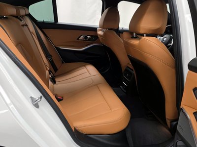 2024 BMW 3 SERIES thumbnail 12