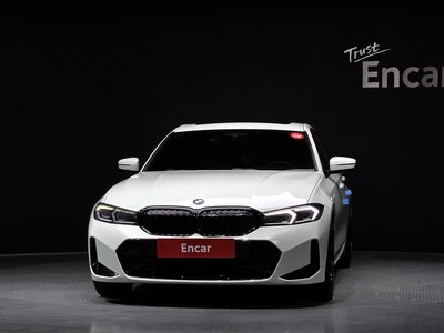 2024 BMW 3 SERIES photo 2