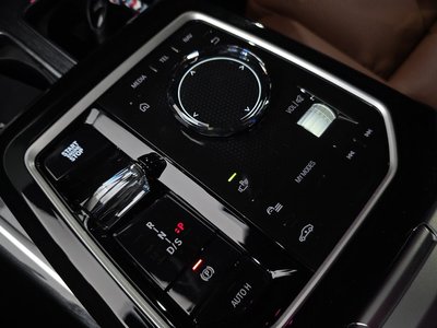 2025 BMW 7 SERIES — миниатюра 12