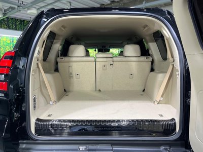 TOYOTA LAND CRUISER PRADO - 10
