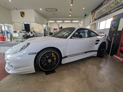 PORSCHE 911 - 4