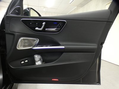 2025 Mercedes-BENZ C-CLASS AMG thumbnail 30