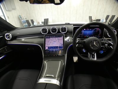 2025 Mercedes-BENZ C-CLASS AMG thumbnail 11