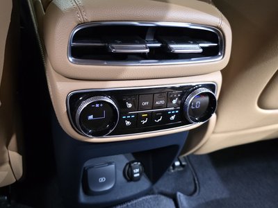 2021 Genesis GV80 — миниатюра 24