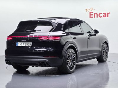PORSCHE CAYENNE - 3