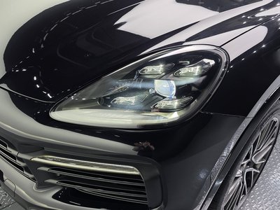 PORSCHE CAYENNE - 9