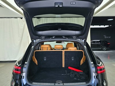 2021 Genesis GV70 — миниатюра 26